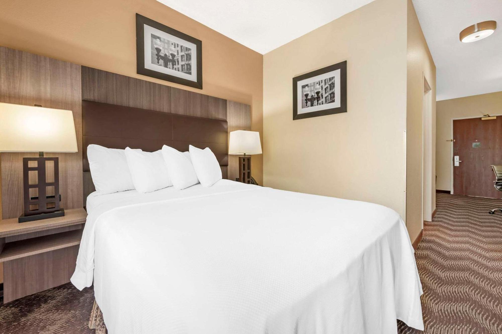 Quality Hotel 3*