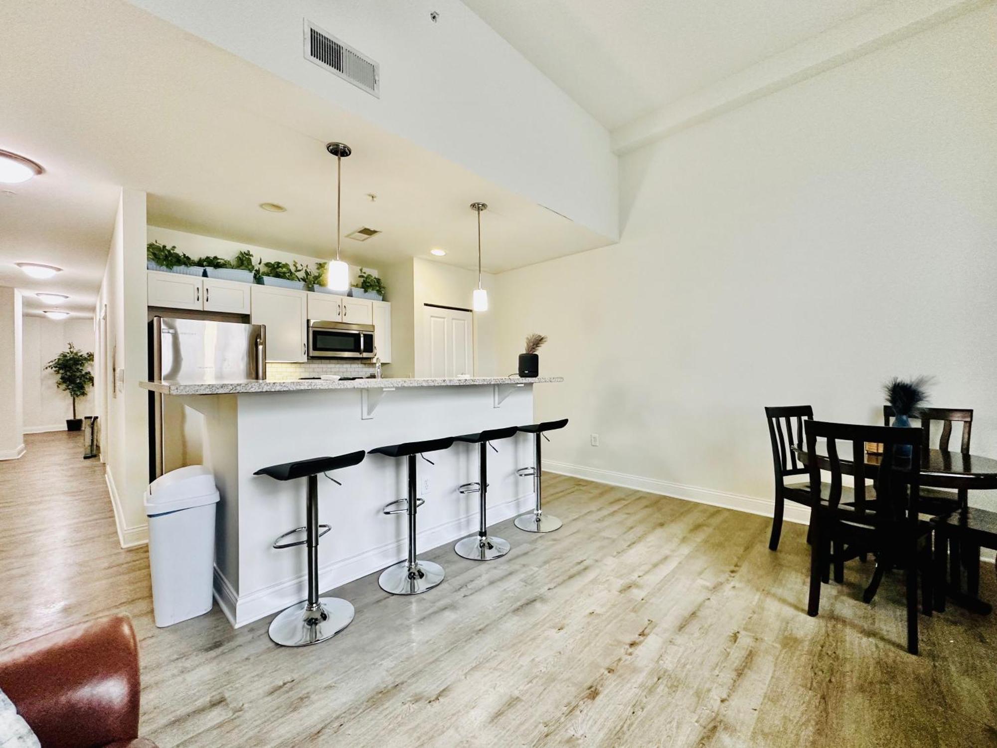 Two Bedroom Game Day With 100 Projector Tv Apartment *