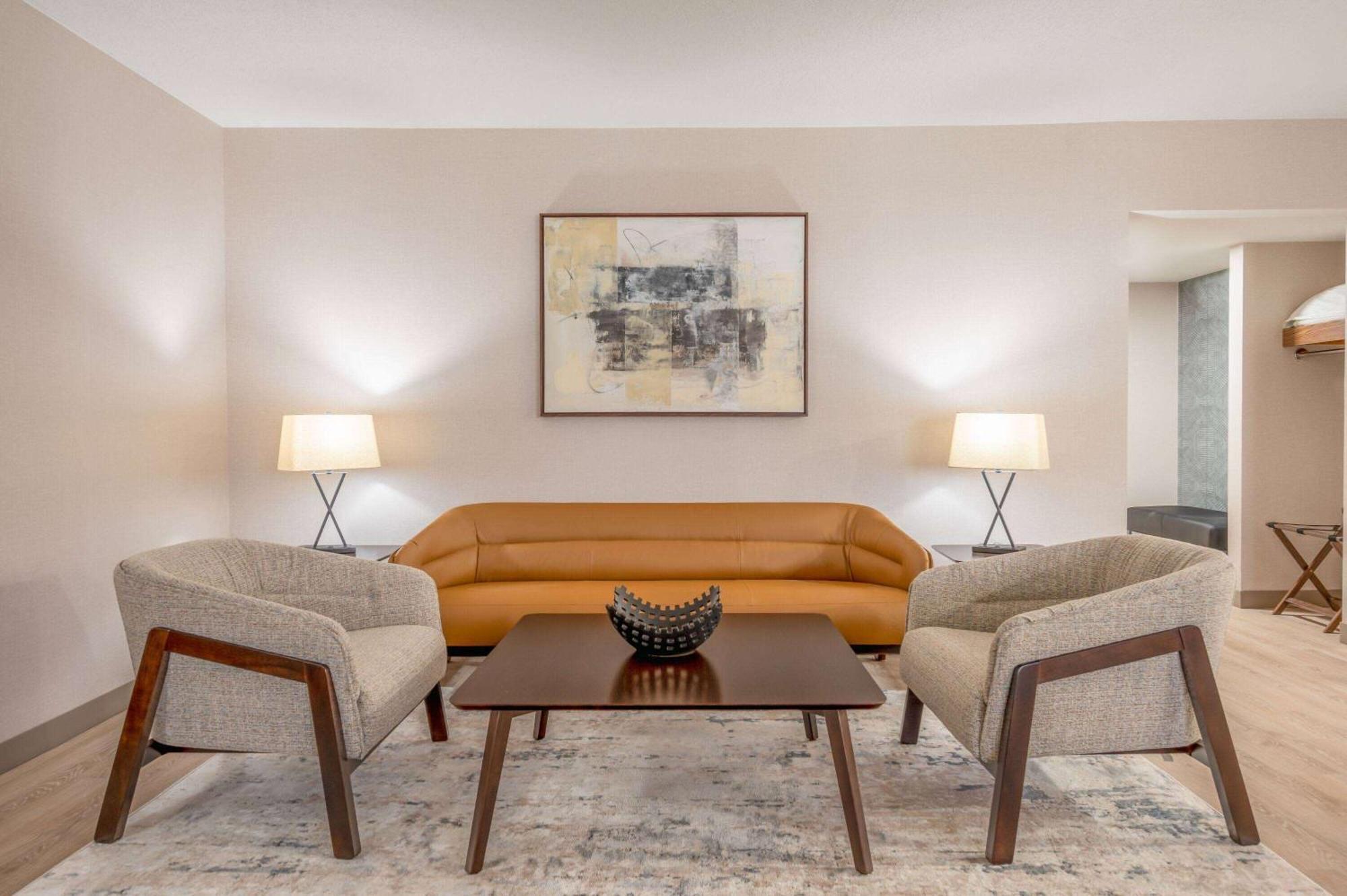 Wyndham Airport 3* Indianapolis