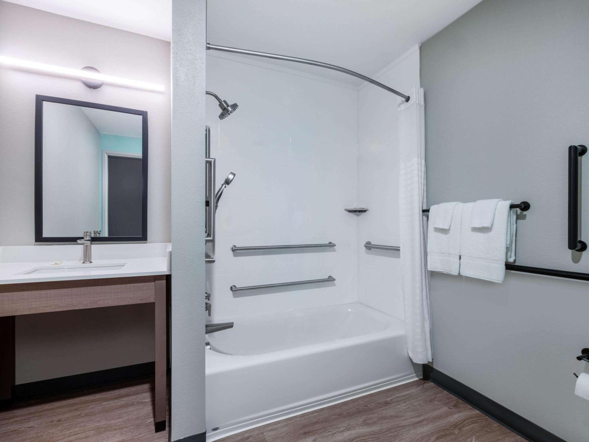 Hotel Echo Extended By Wyndham Ameriplex *