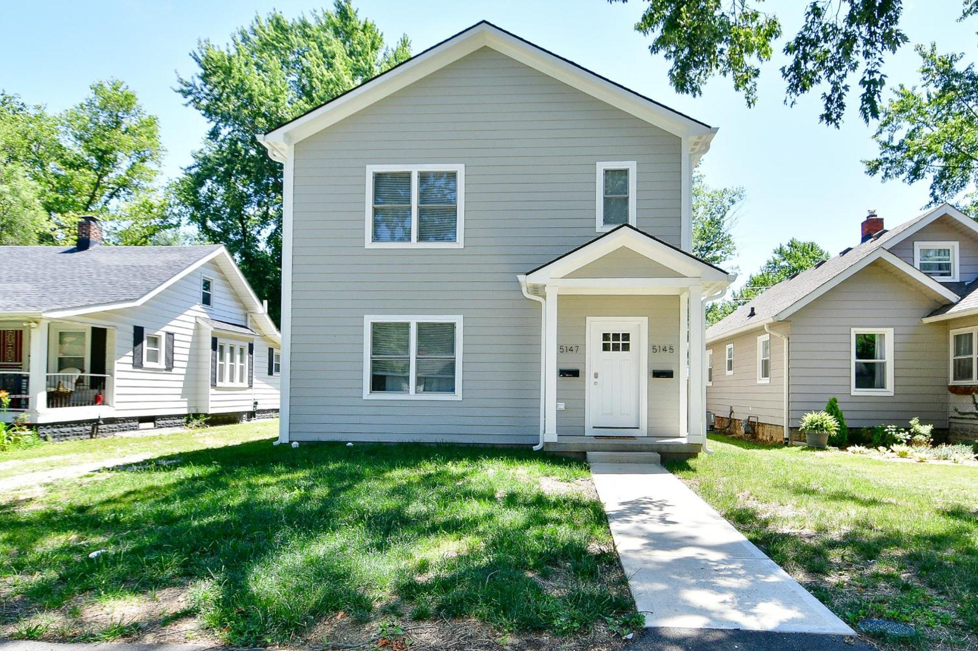 Charming Modern Duplex Well Located Near Broad Ripple Apartment *