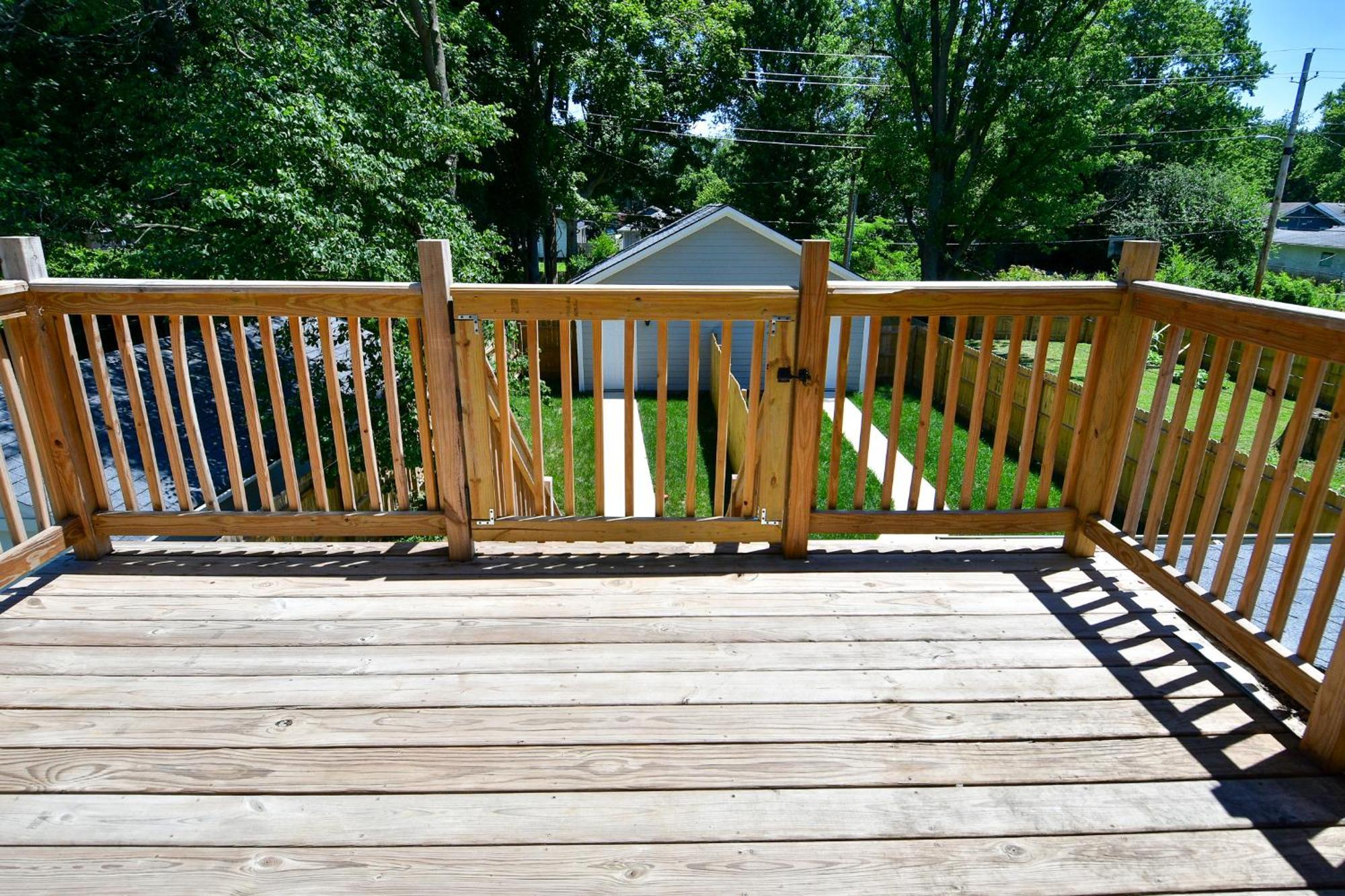 Charming Modern Duplex Well Located Near Broad Ripple Apartment