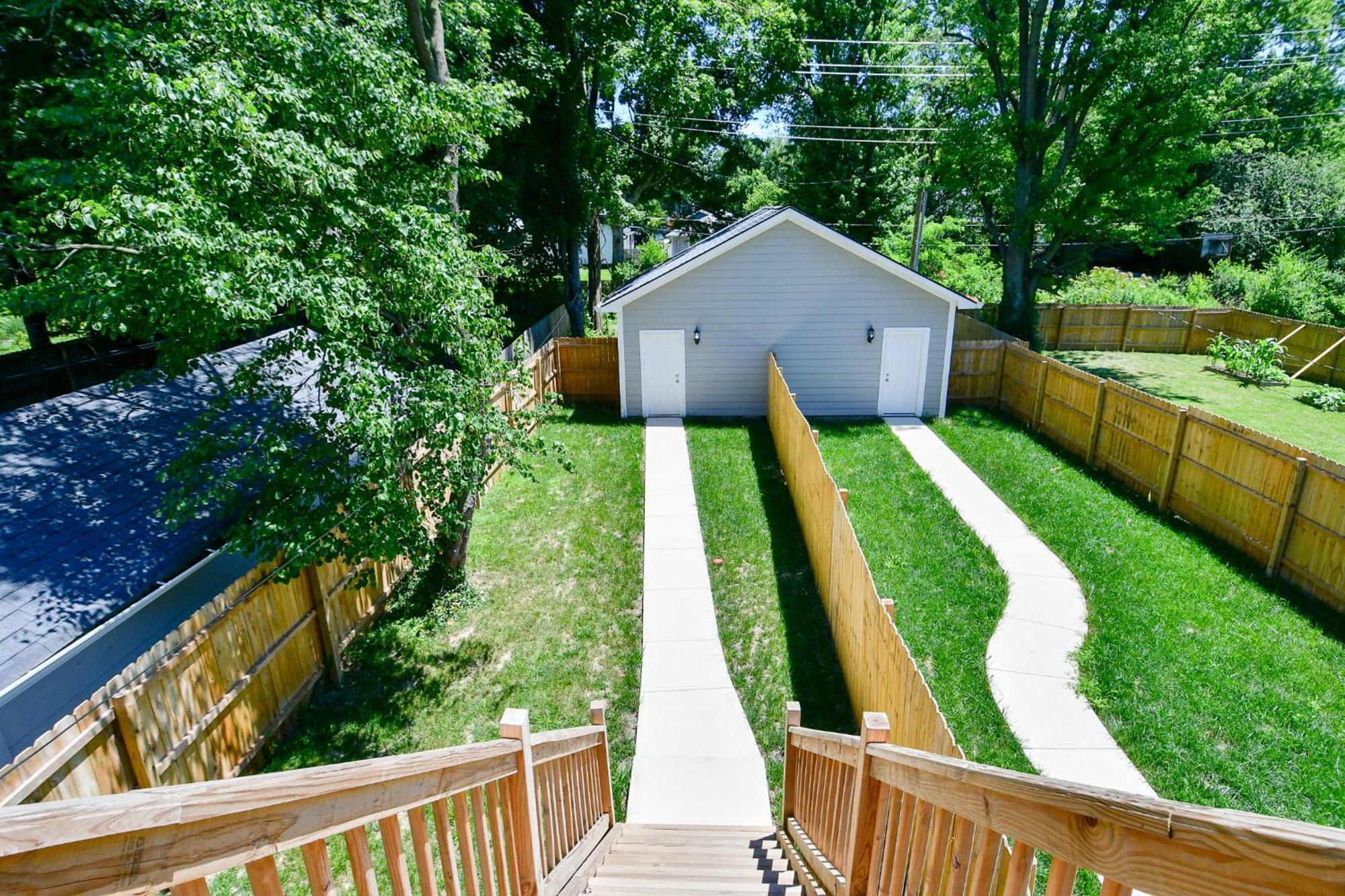 Charming Modern Duplex Well Located Near Broad Ripple Apartment *