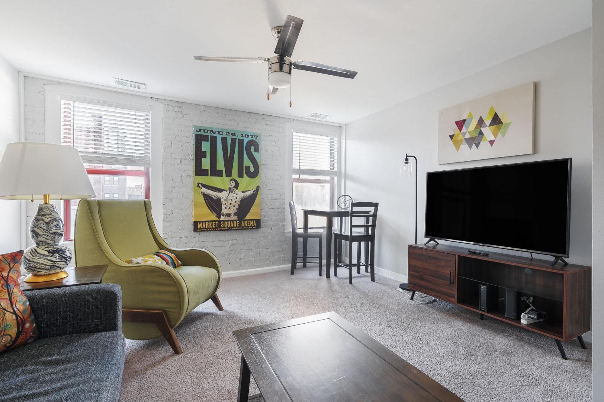 Spacious 2br On Mass Ave W Kitchen Apartment Indianapolis