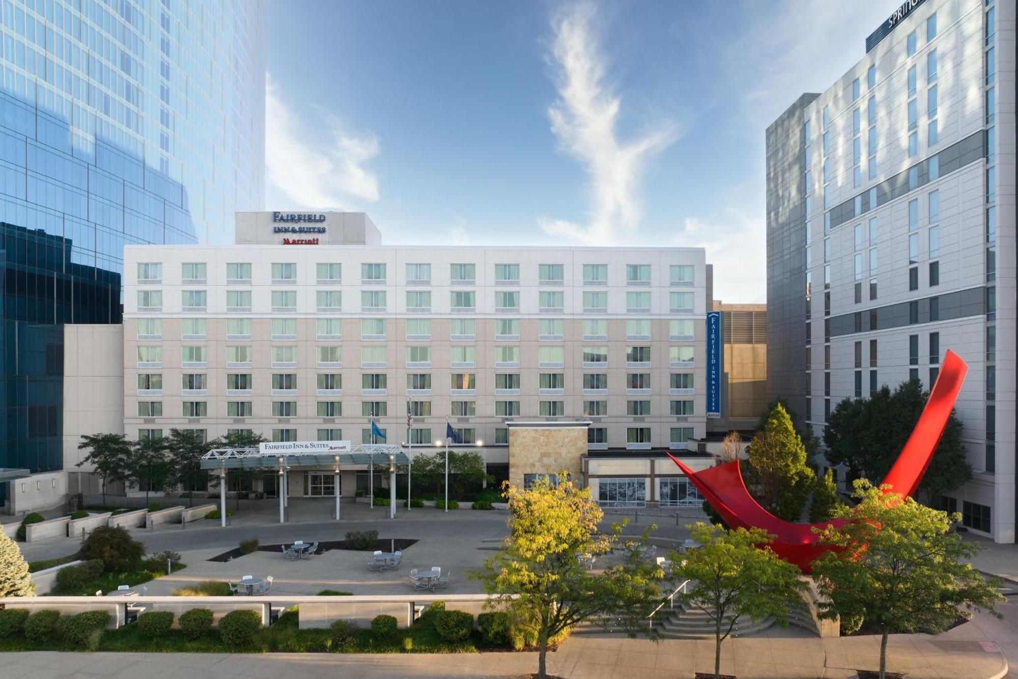 Fairfield Downtown Hotel 3*