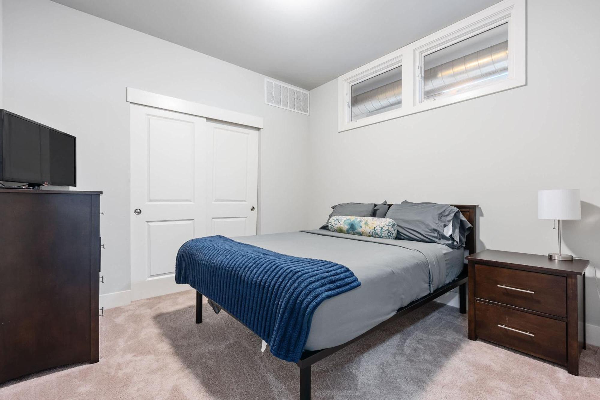 Free Parking Gym & Pool Downtown At Cityway Apartment Indianapolis