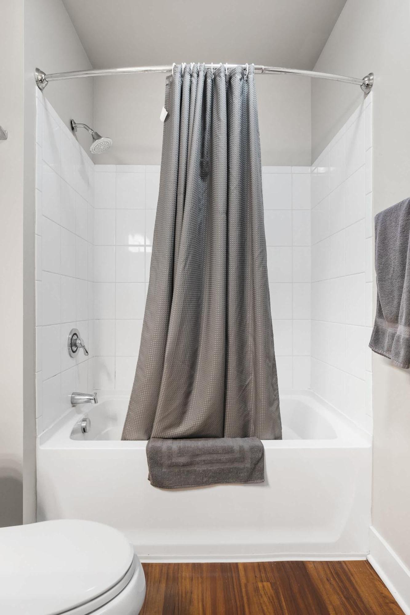 Apartment 2br Balcony Gym & Pool Downtown At Cityway