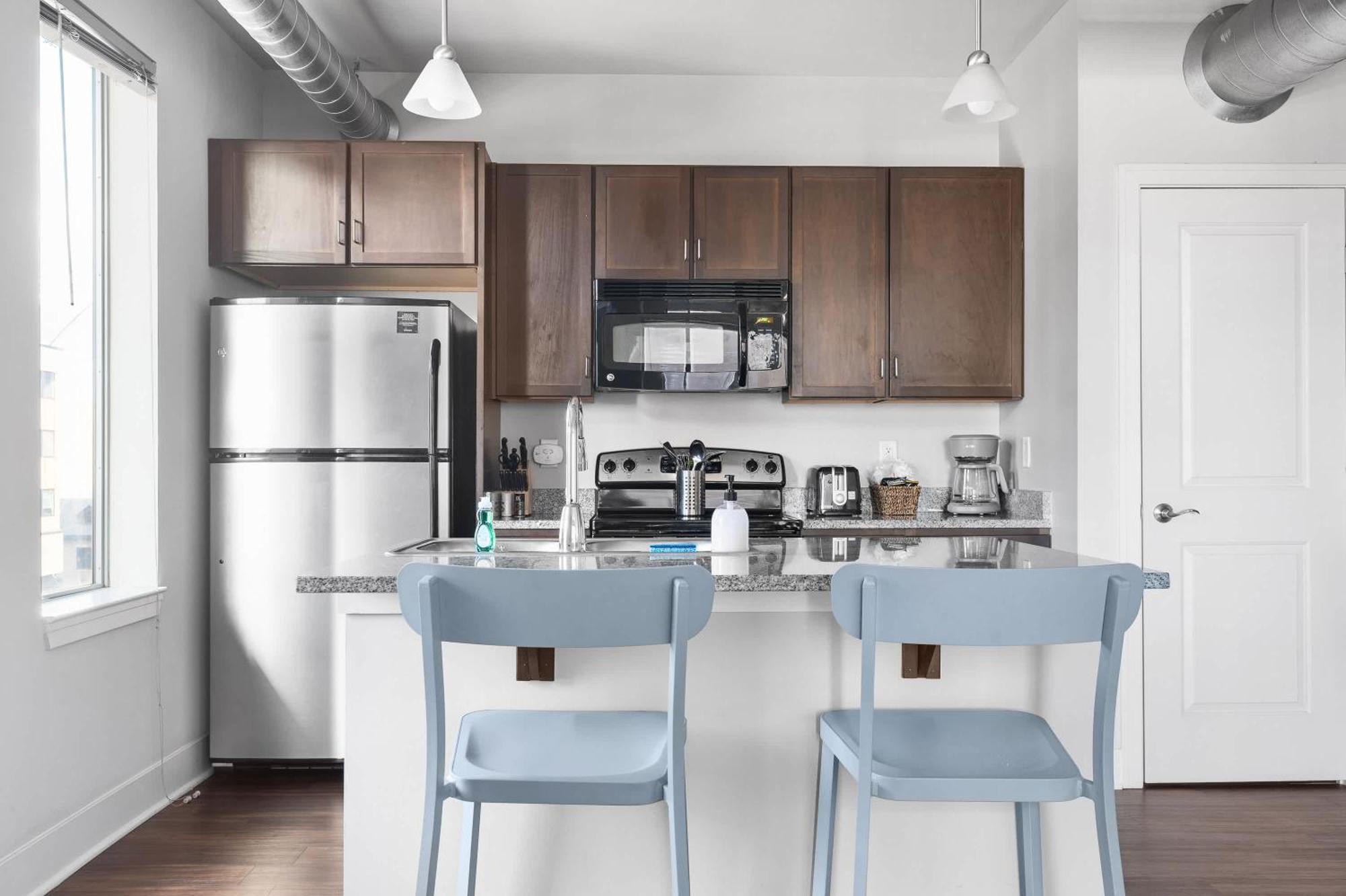 Apartment 2br Balcony Gym & Pool Downtown At Cityway