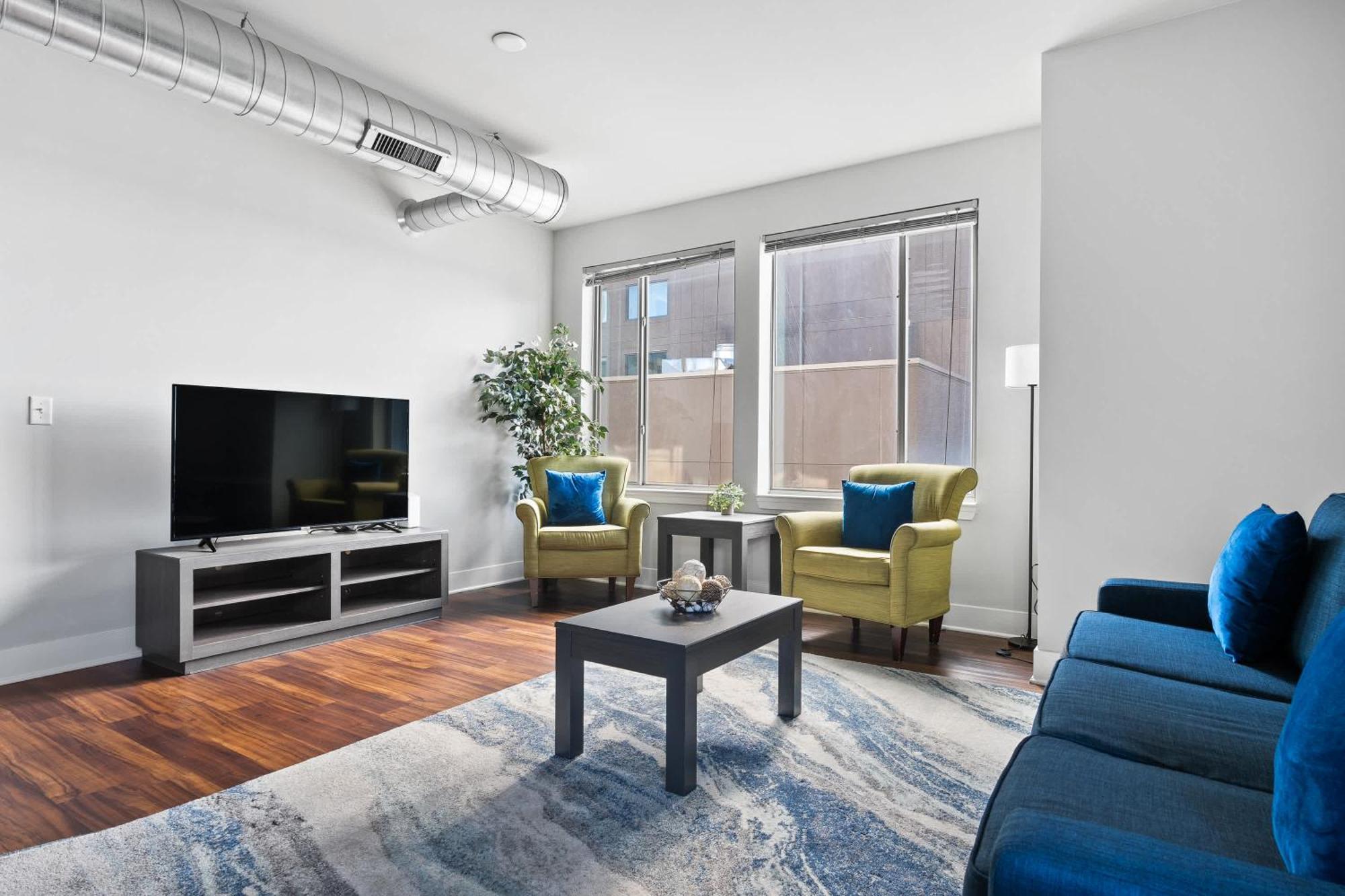 Apartment 2br Balcony Gym & Pool Downtown At Cityway Indianapolis