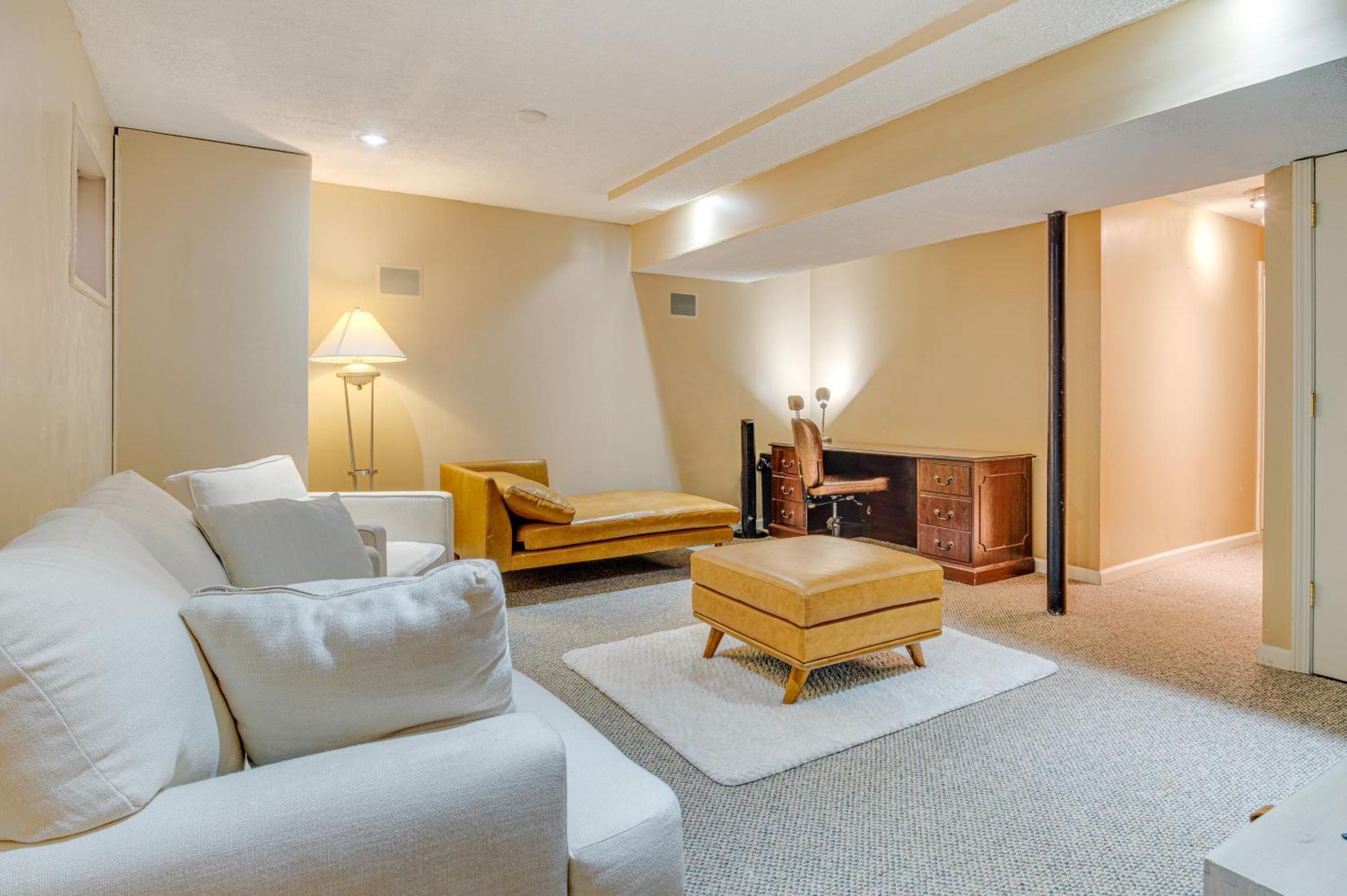 Family-friendly With Fenced Yard Indianapolis