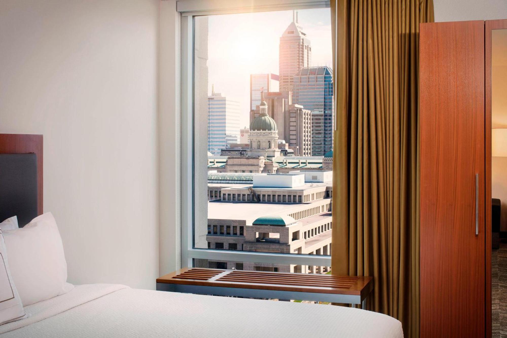 Springhill Downtown 3*
