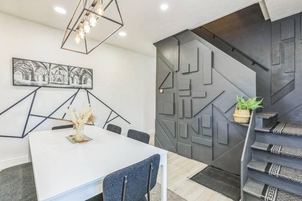 Apartment Amazing New Minutes To Downtown & Stadium! Indianapolis