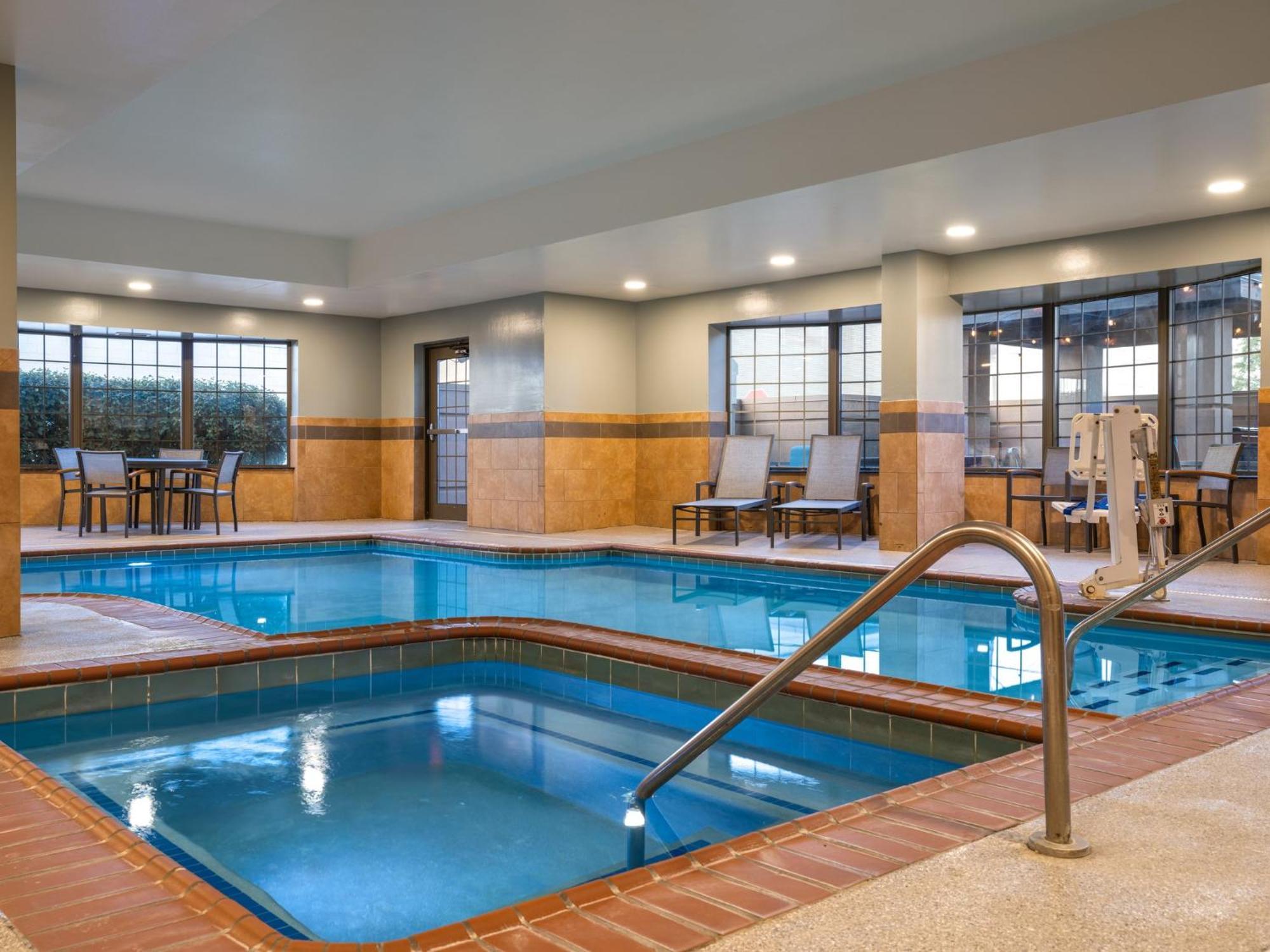 Staybridge Downtown-convention Center By Ihg 3*