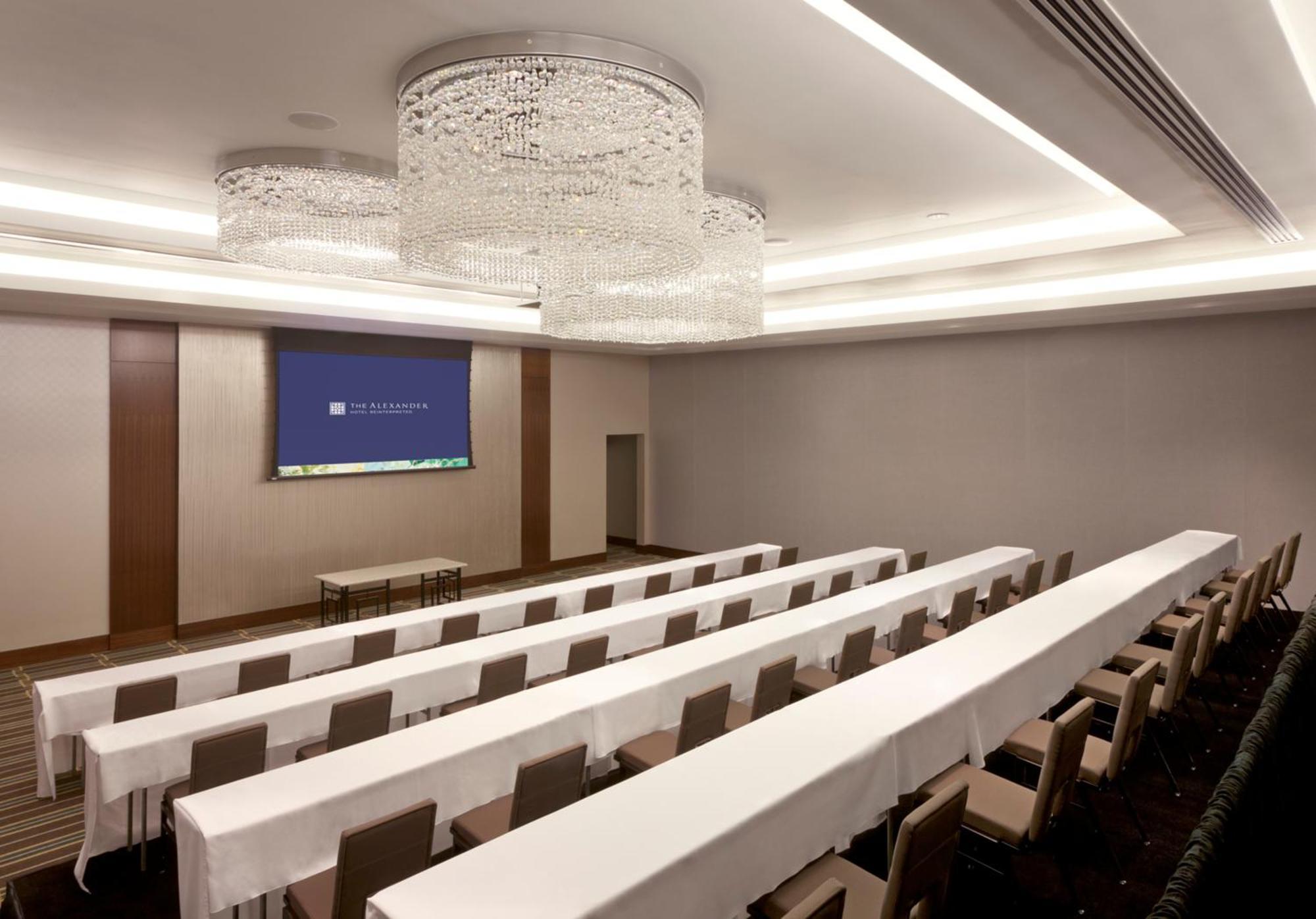 The Alexander Hotel 4*