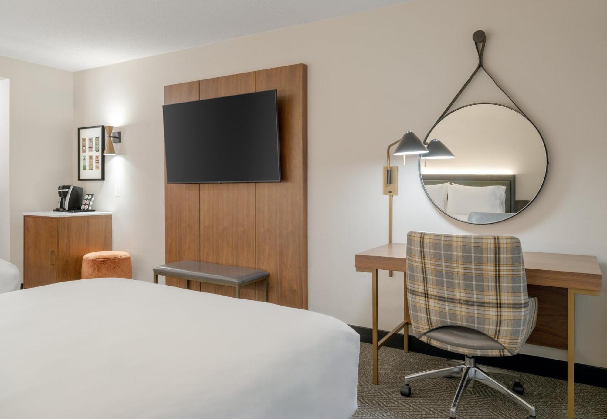 Crowne Plaza Indianapolis-dwtn-union Stn By Ihg 4* Indianapolis