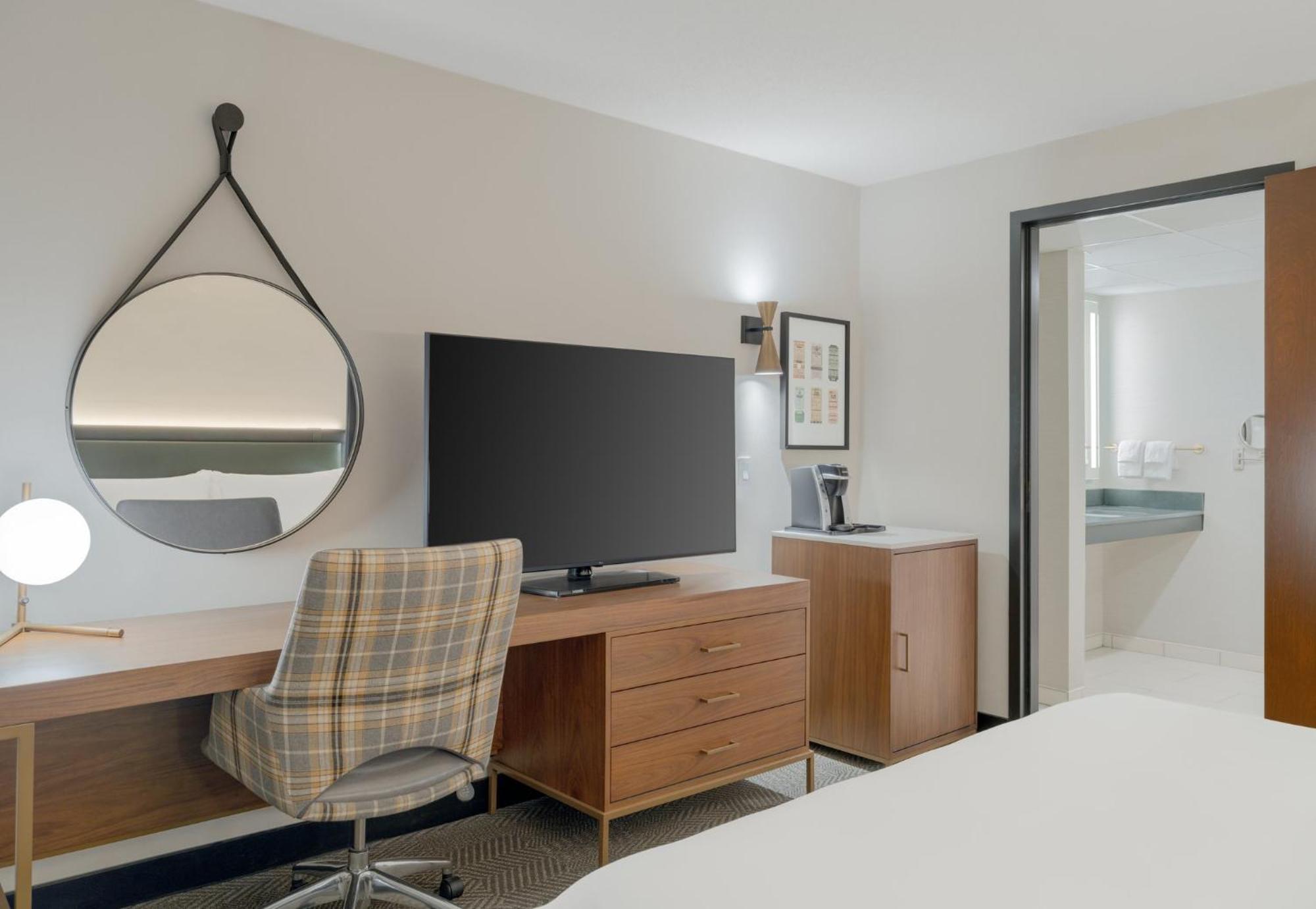 Crowne Plaza Indianapolis-dwtn-union Stn By Ihg Hotel Indianapolis