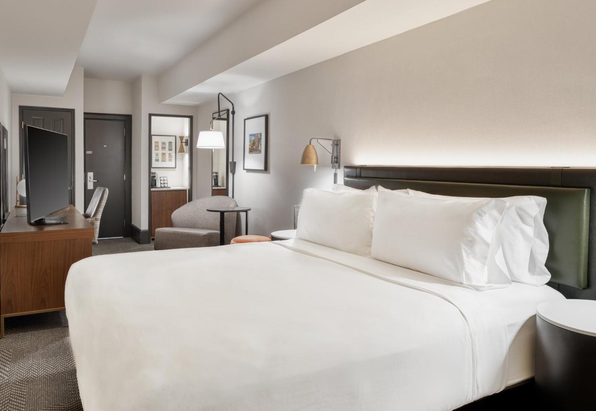 Crowne Plaza Indianapolis-dwtn-union Stn By Ihg Hotel 4*