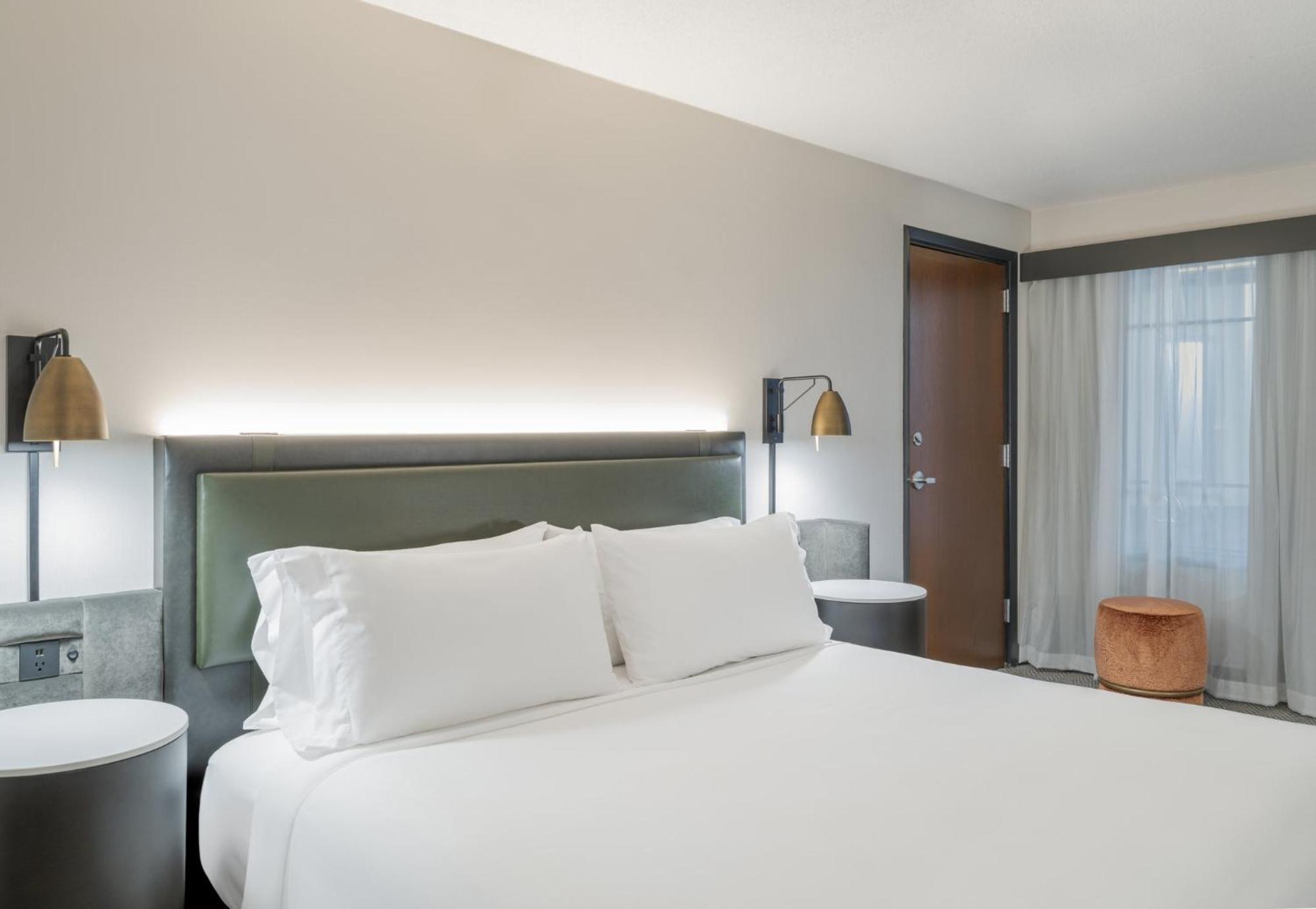 Crowne Plaza Indianapolis-dwtn-union Stn By Ihg Indianapolis