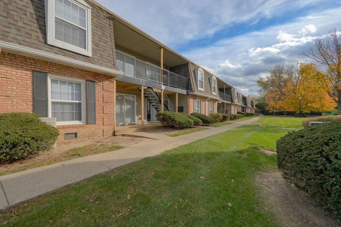 Landing At A62 - 1 Bedroom In Allisonville Apartment