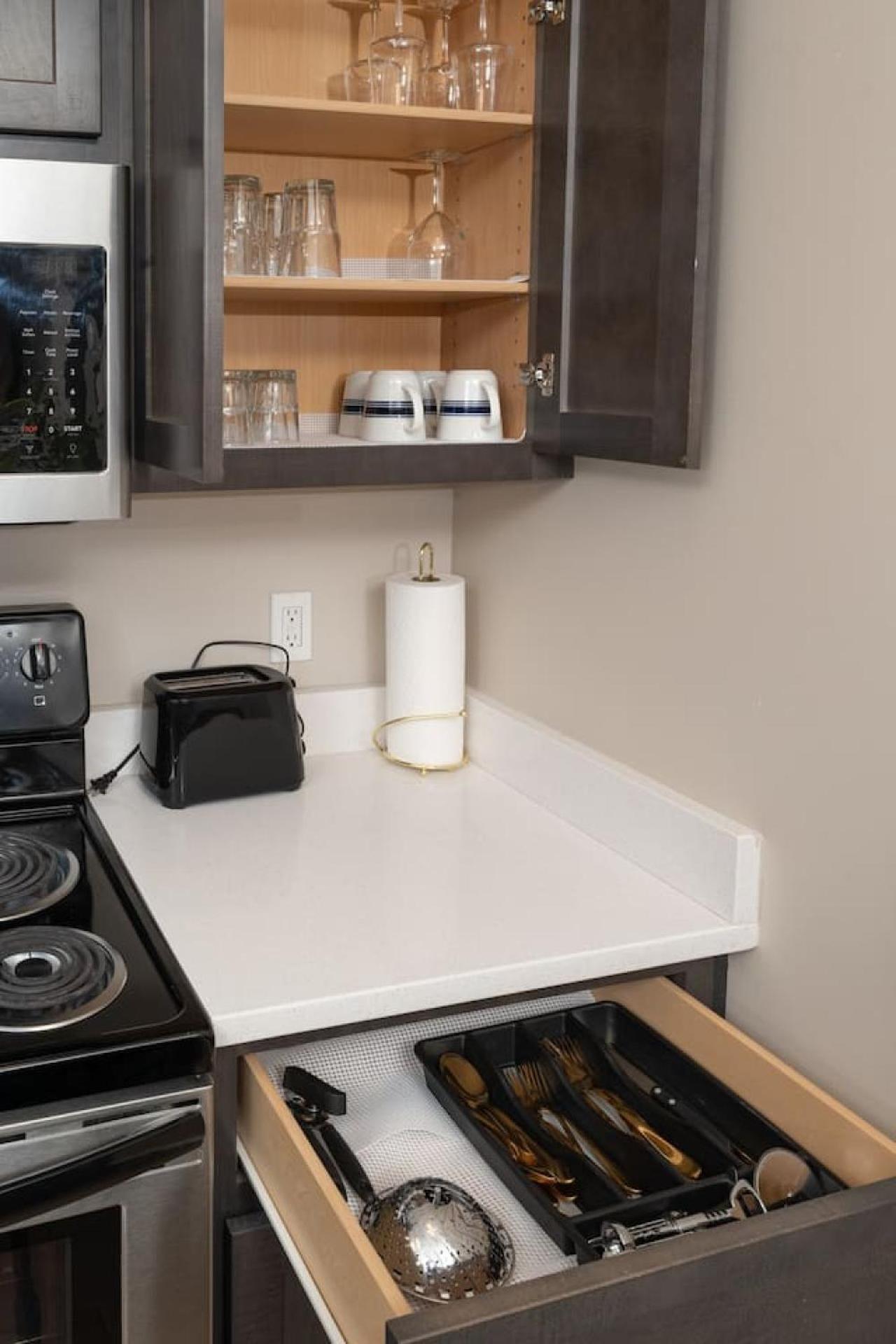 Apartment Indy 2br Gem Heart Of Downtown *