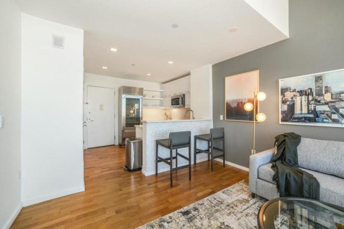 Landing At Riverbend - 2 Bedrooms In Castleton Indianapolis