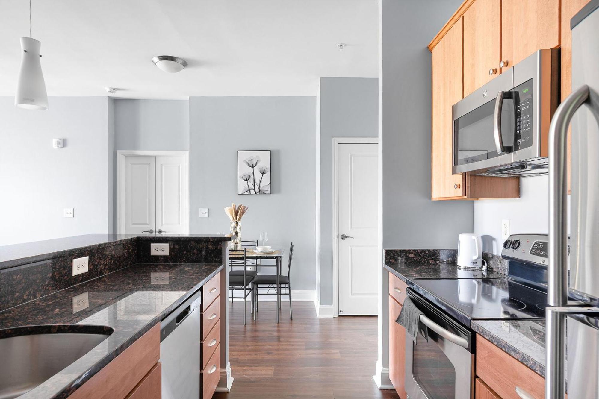Apartment Bella Vista Downtown 2br 2ba *
