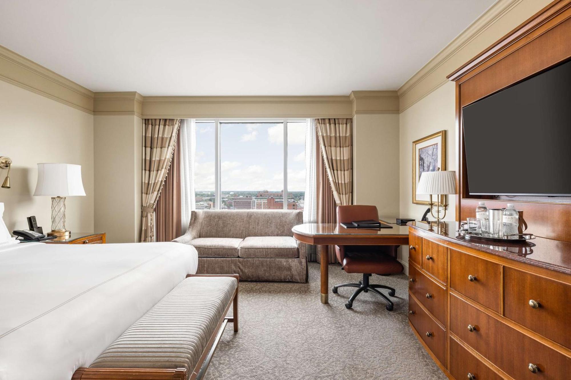 Conrad Hotel 5*