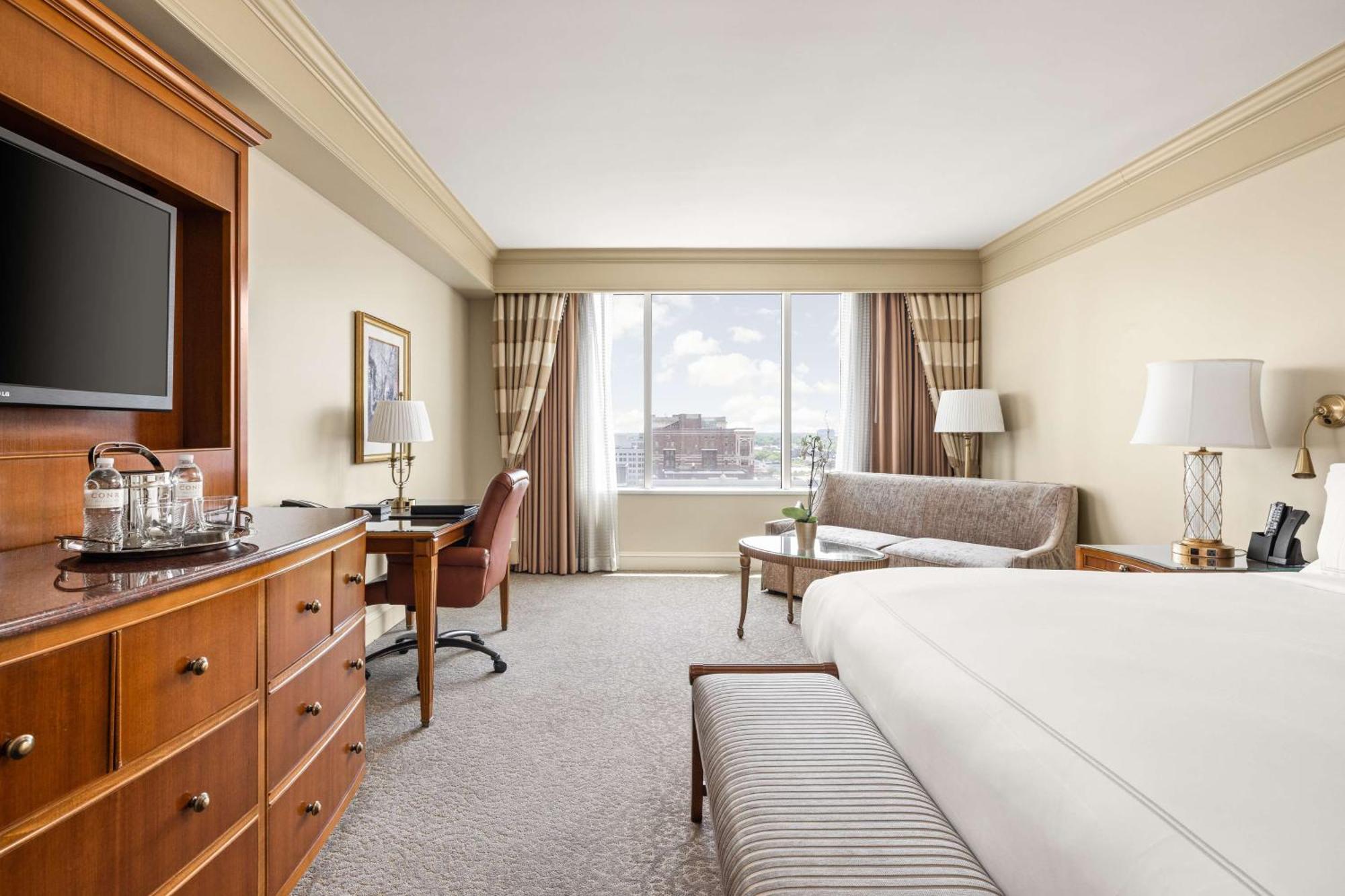 Conrad Hotel 5*
