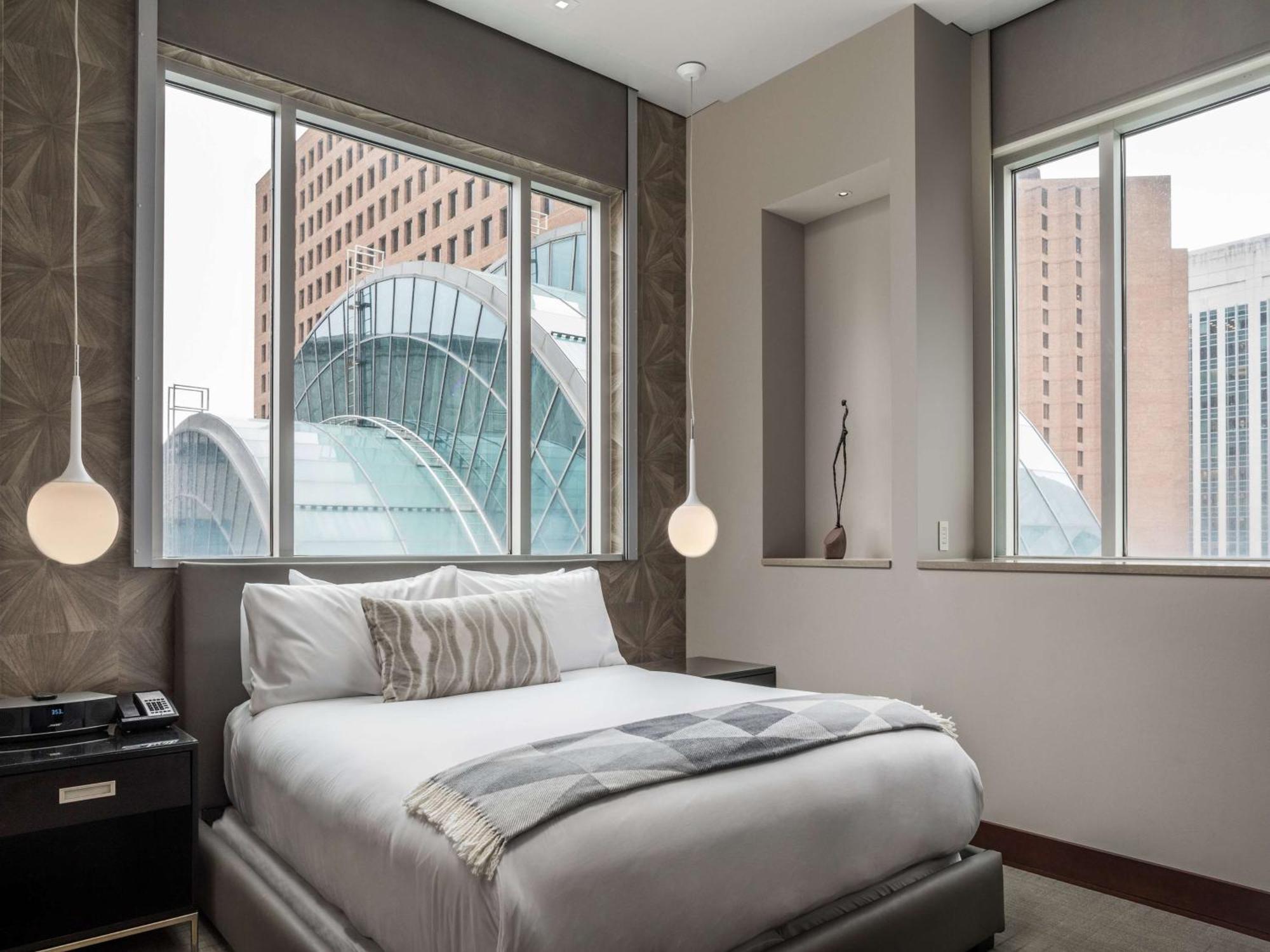 Hotel Conrad