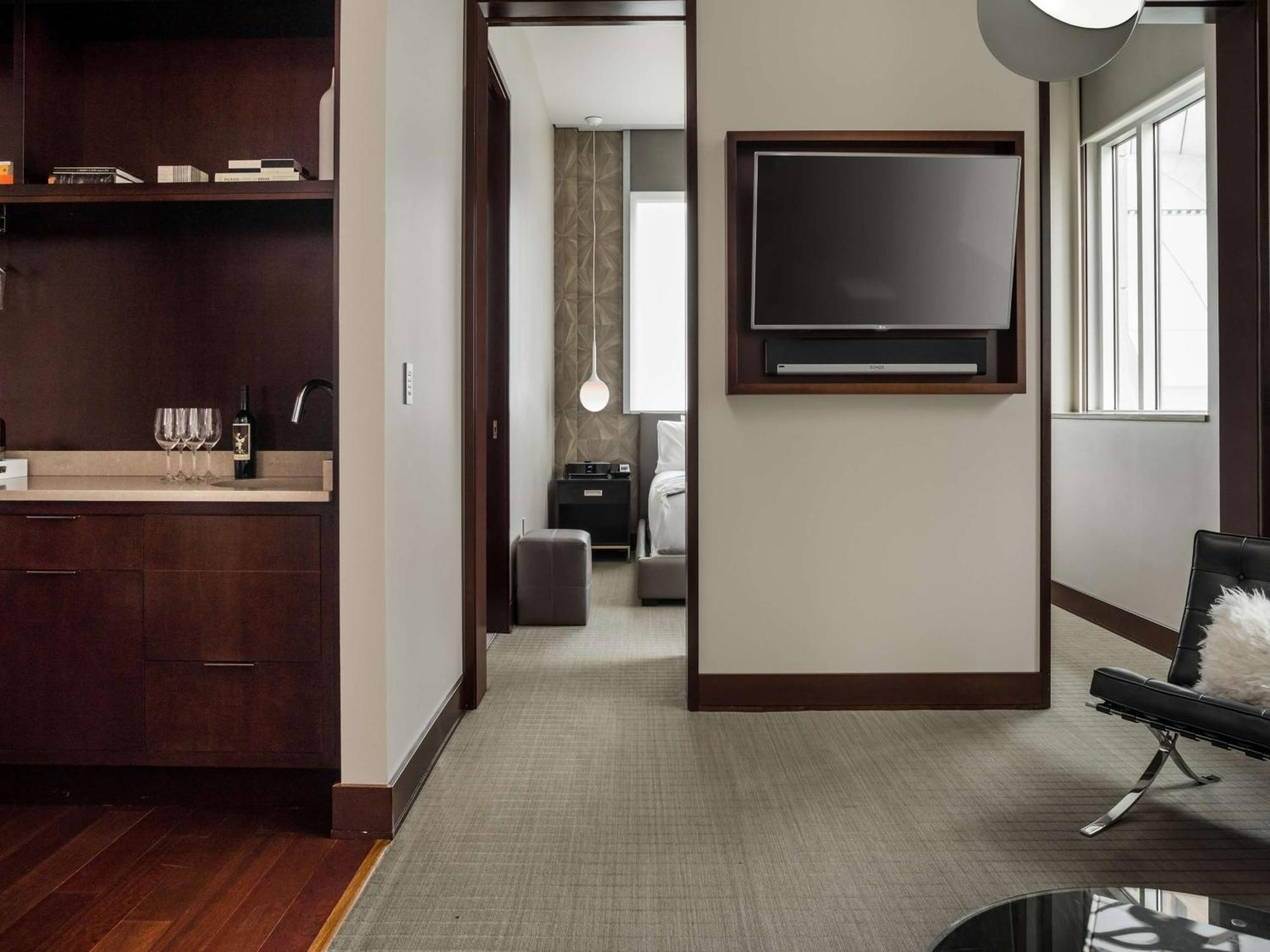 Conrad Hotel 5*