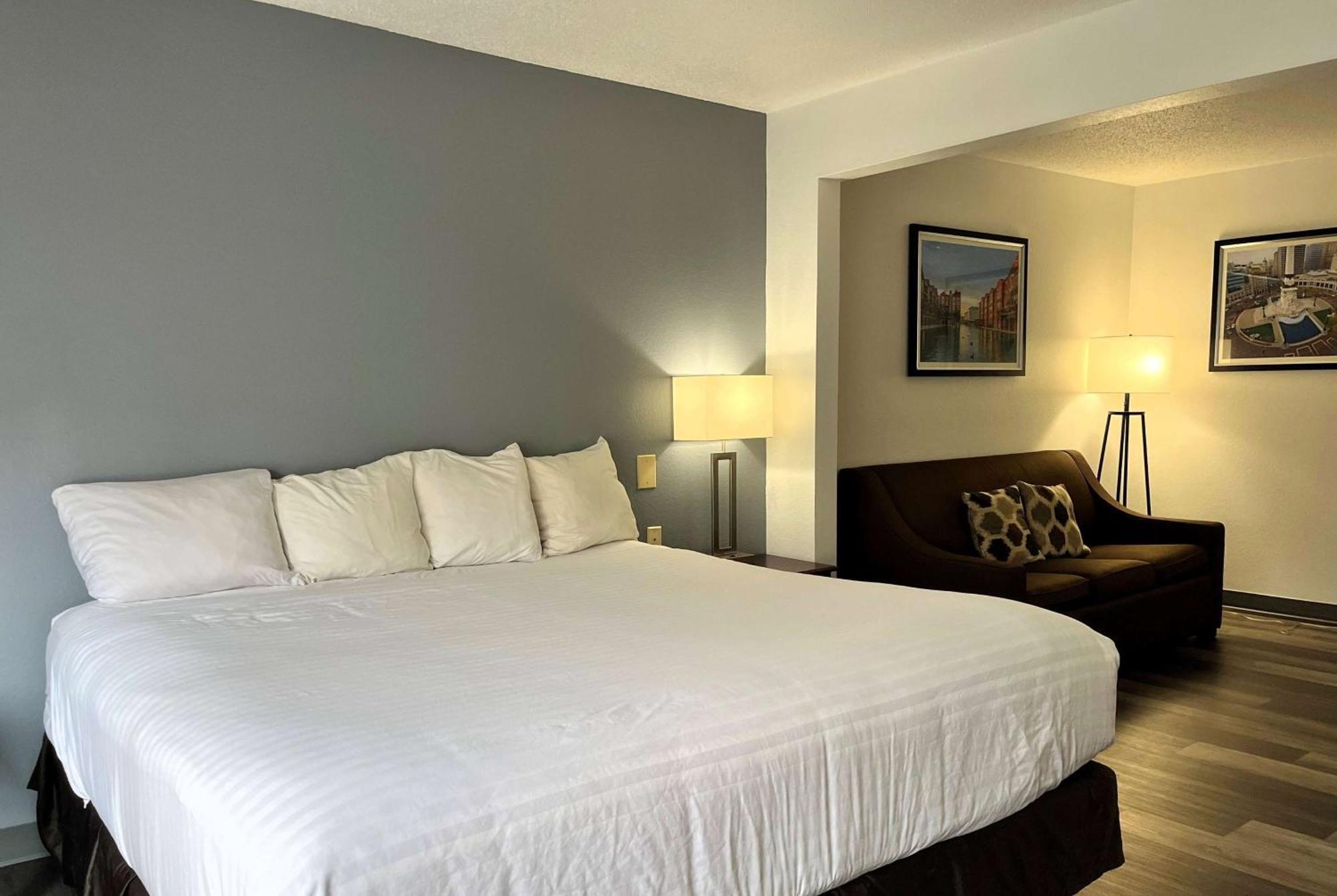 Hotel Wingate By Wyndham Airport - Rockville Road 3*