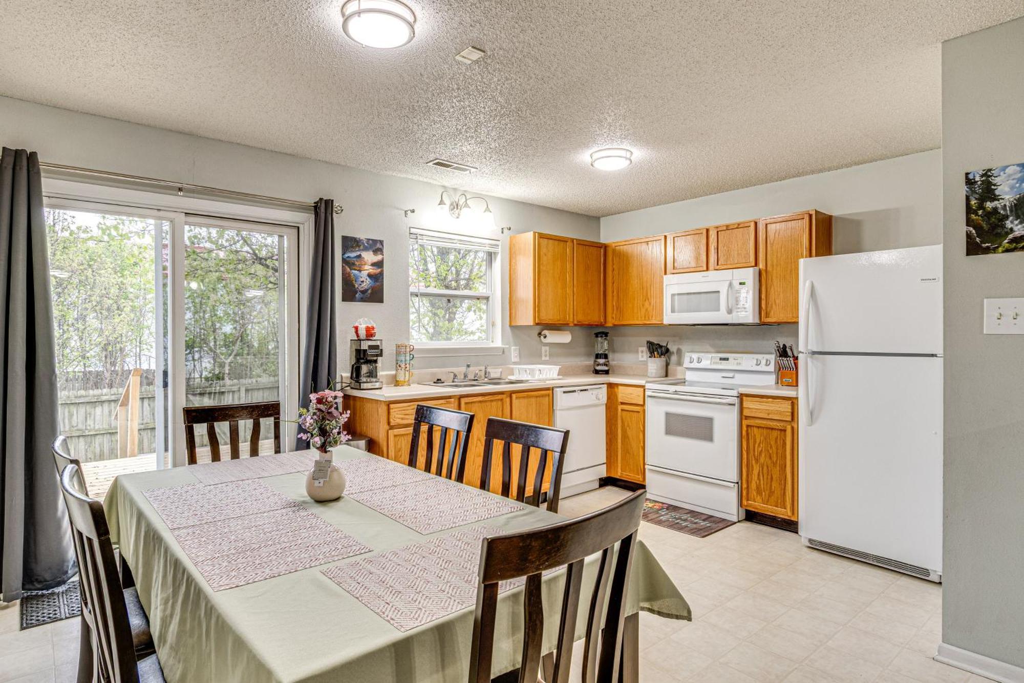 Indy Delight Charming House About 10 Mi To Downtown! Holiday home Indianapolis