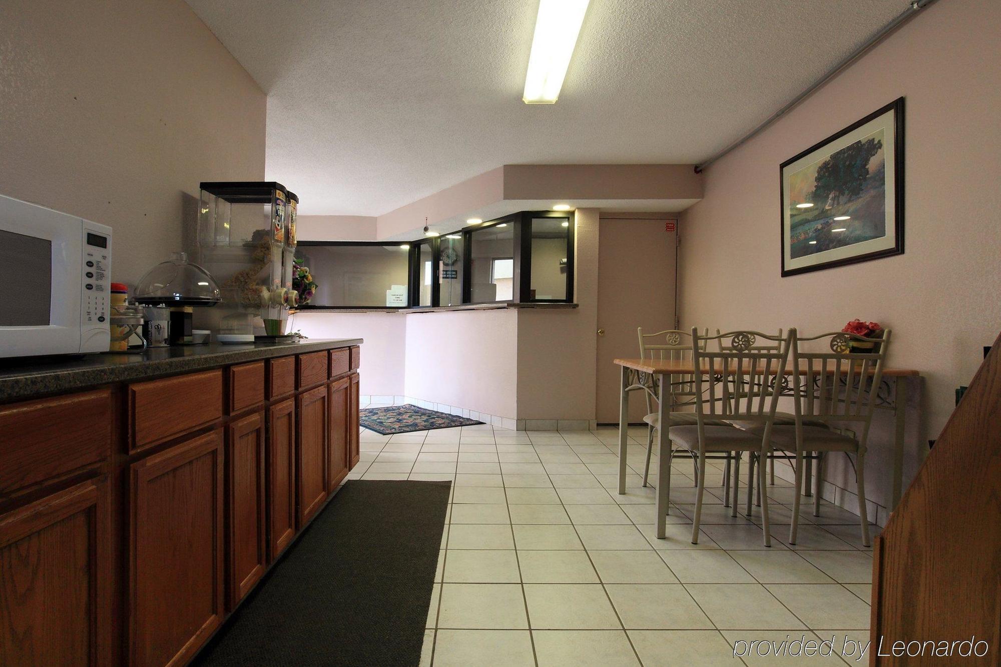 Motel Executive 2*