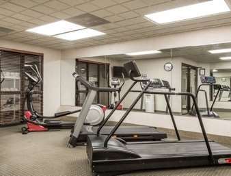 Wingate By Wyndham Airport - Rockville Road Hotel 3*