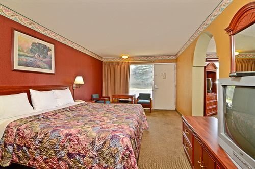 Motel Red Roof East 2*