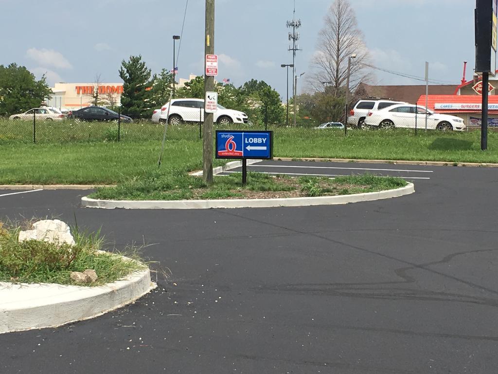 6-indianapolis, In Hotel