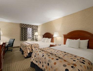 Hotel Baymont By Wyndham West 2*