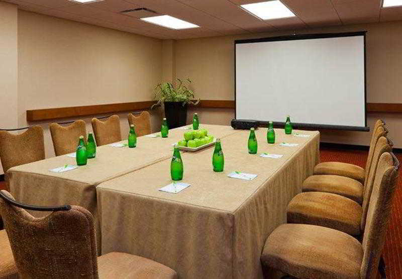 Hotel Fairfield Downtown 3*