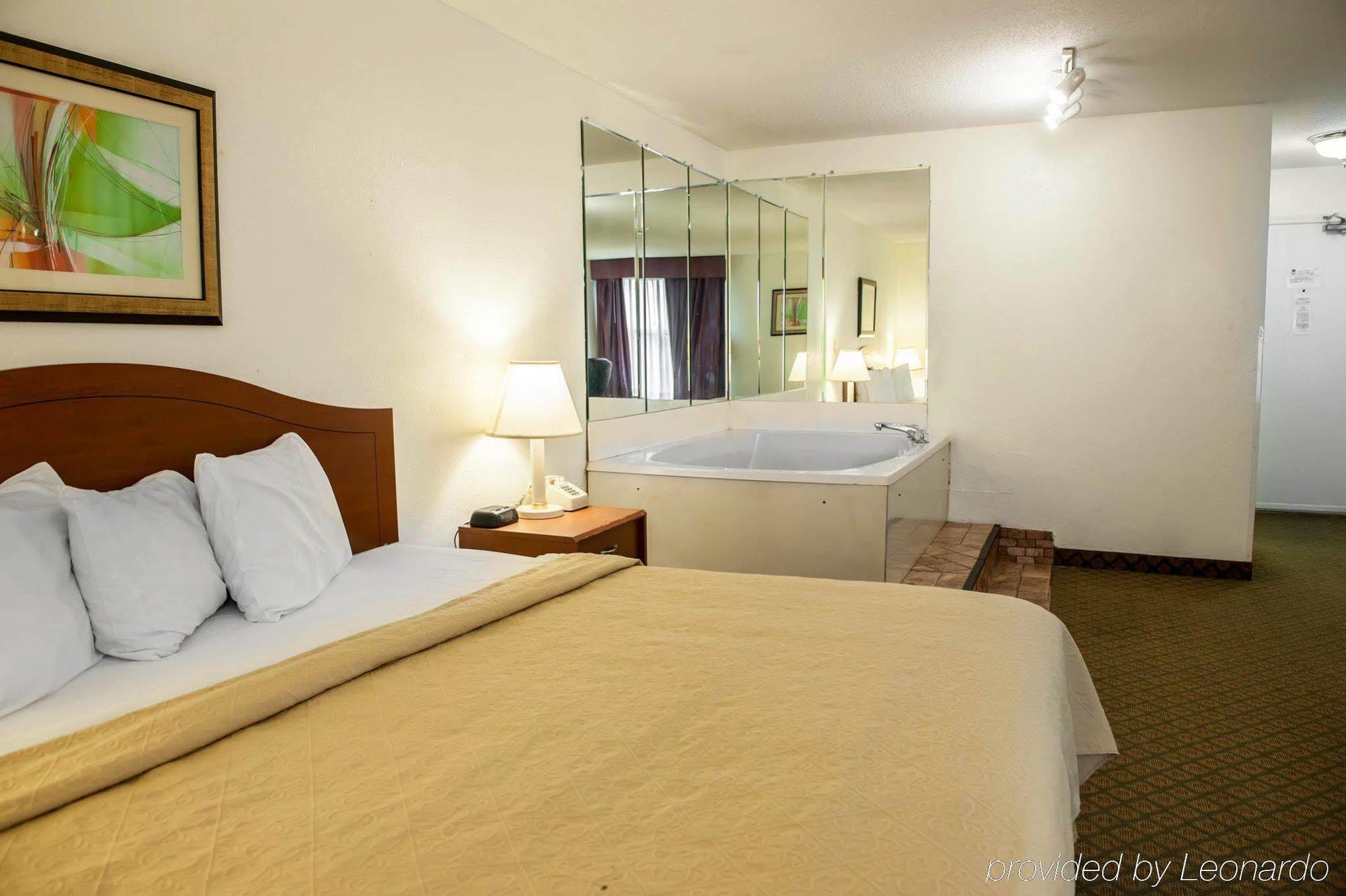 Quality And Hotel 3*