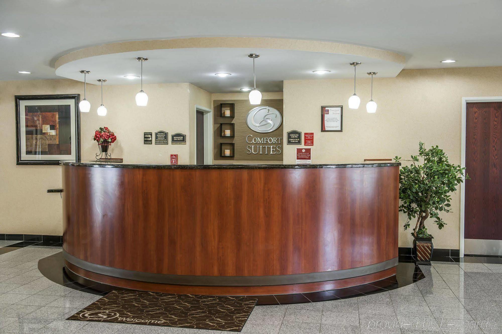 Comfort Near Airport Hotel 3*