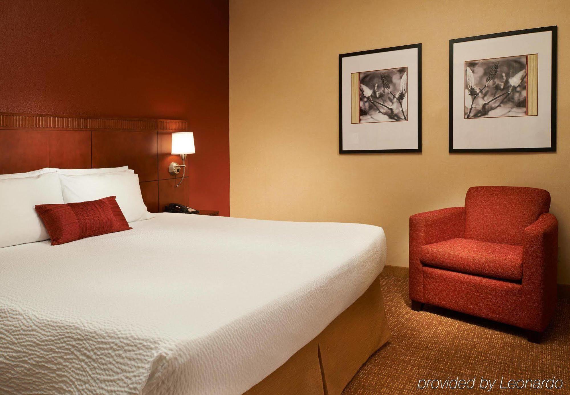 Courtyard By Marriott Castleton Indianapolis