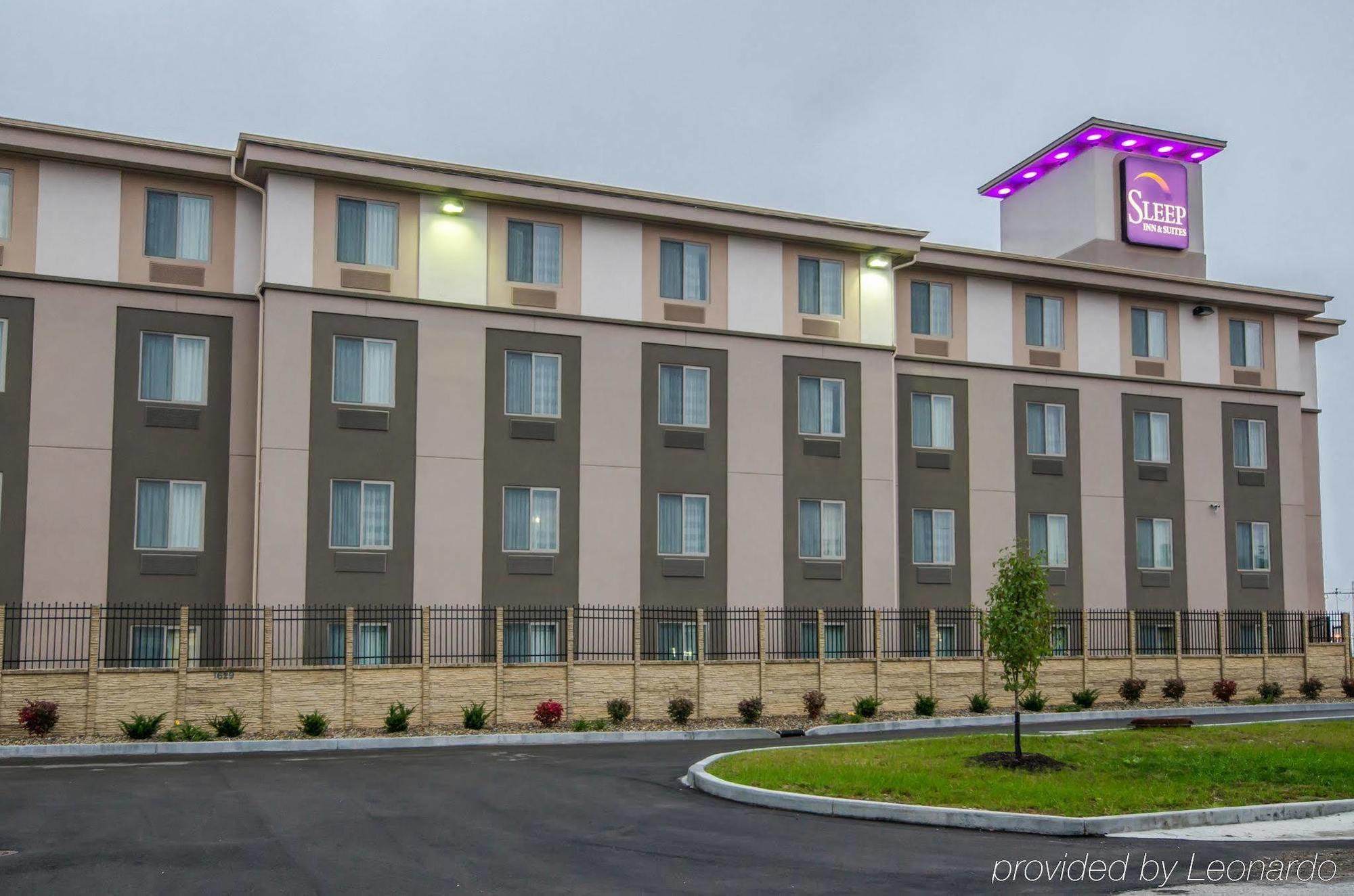 Sleep & And Conference Center Downtown
