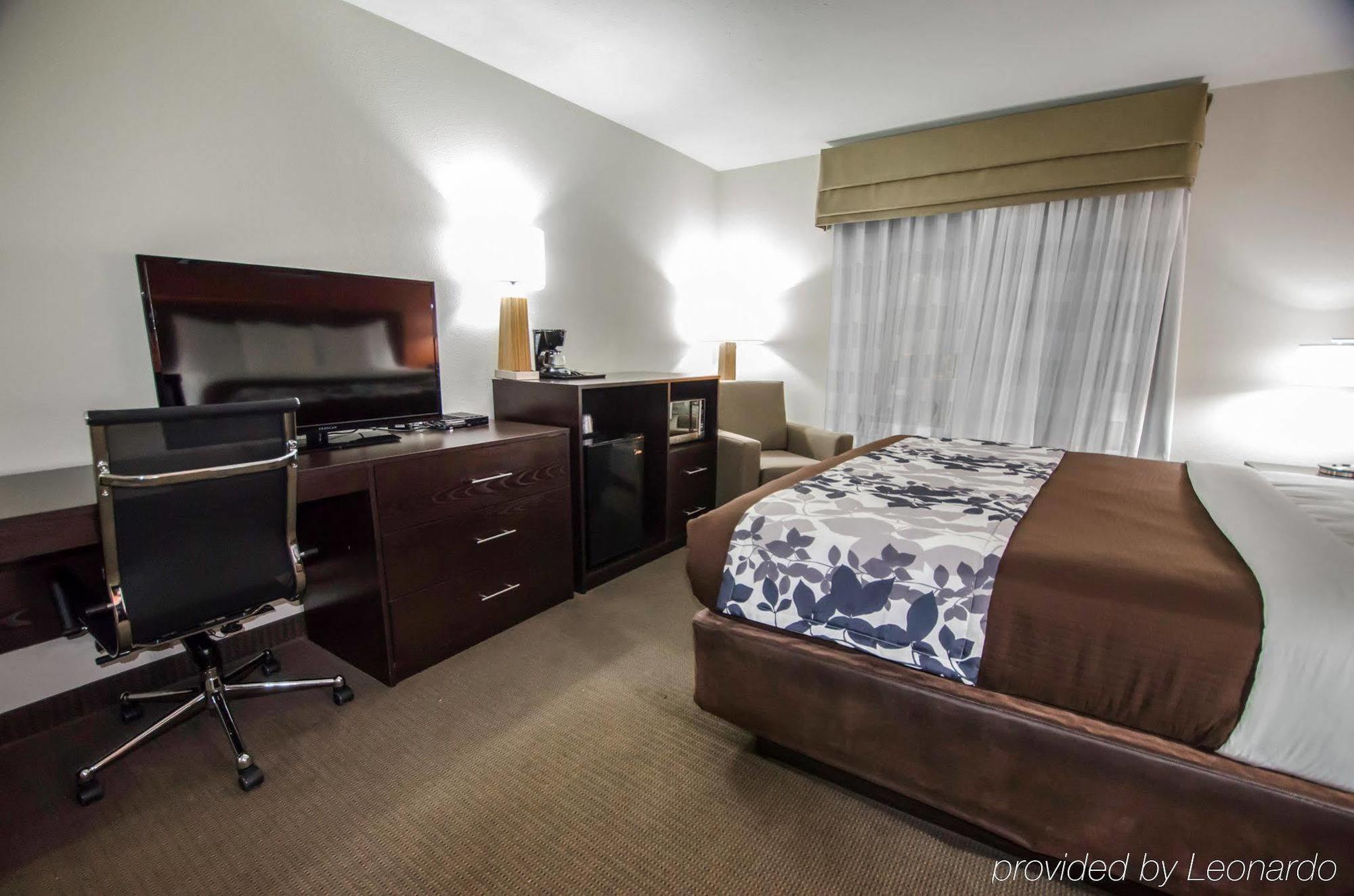Sleep & And Conference Center Downtown Hotel