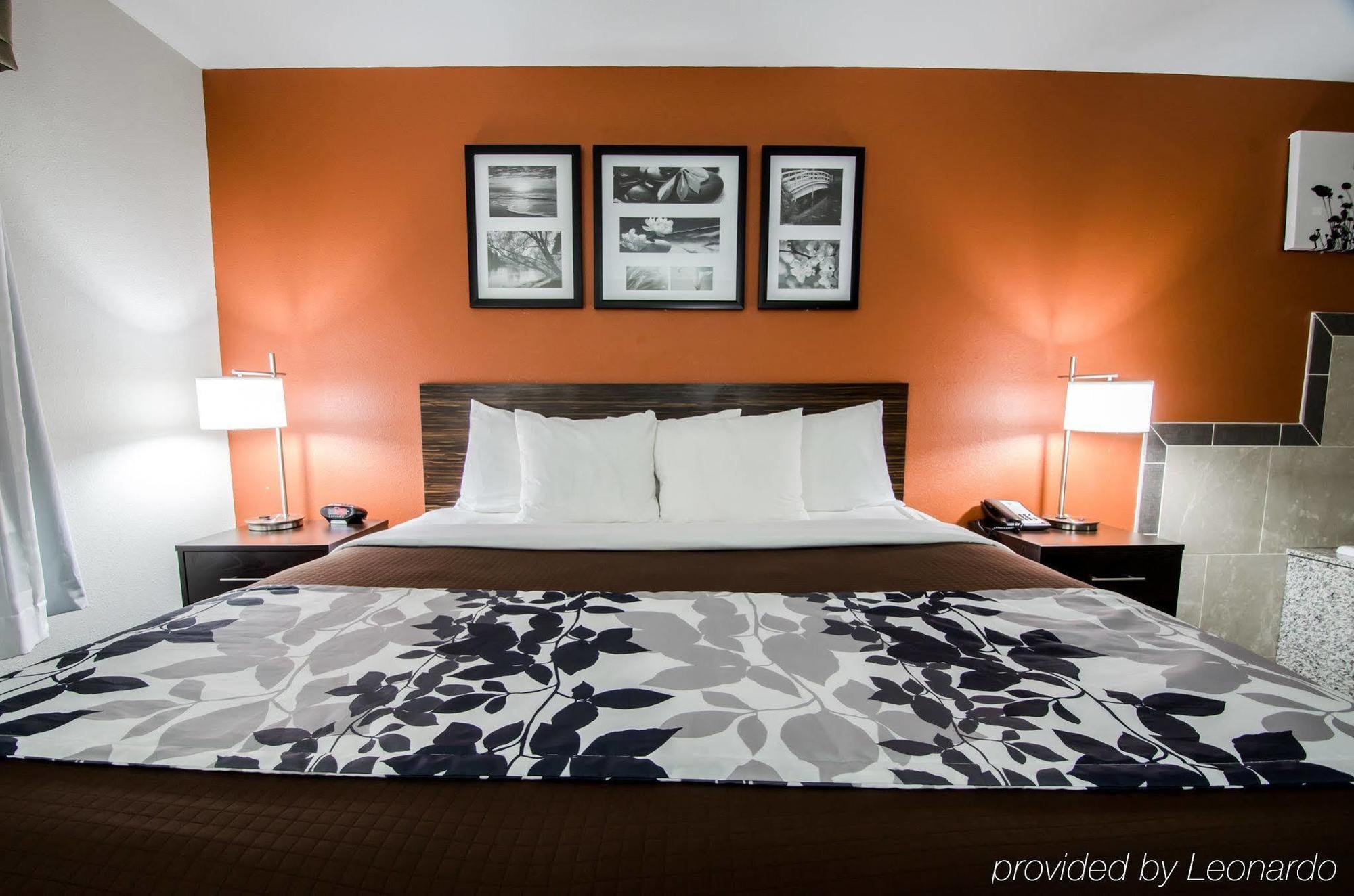 Sleep & And Conference Center Downtown 3*