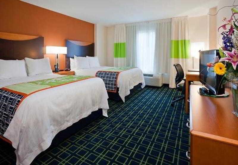 Hotel Fairfield Downtown 3*