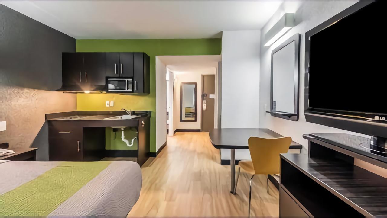 6-indianapolis, In Hotel 2*
