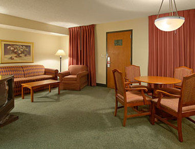 - Airport Area N By Ihg Hotel 2*