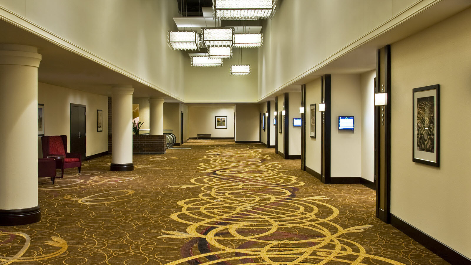 Hotel Sheraton At Keystone Crossing 3*