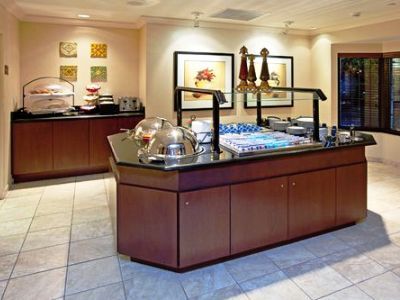 Staybridge Downtown-convention Center By Ihg Hotel 3*