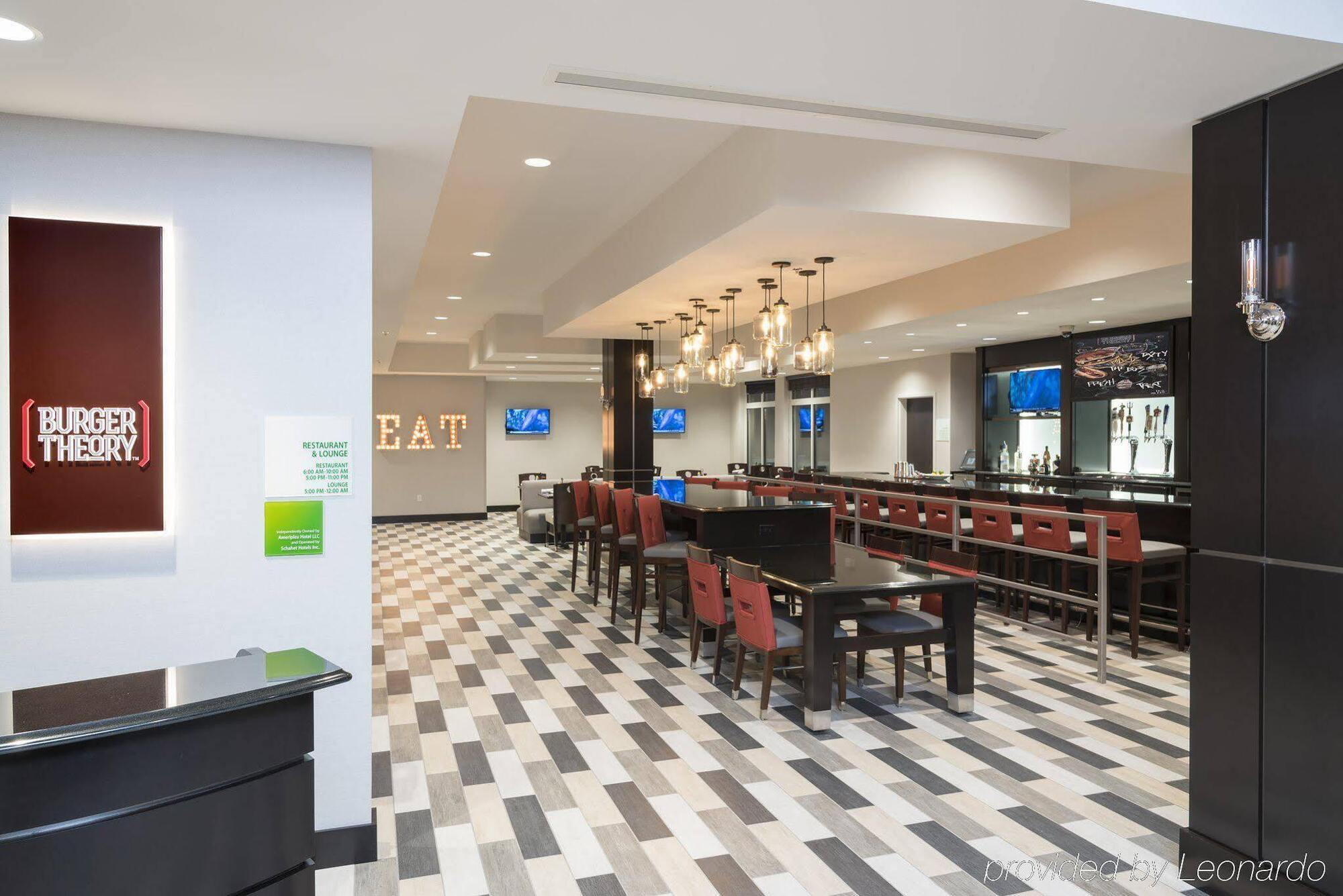 Airport By Ihg Indianapolis